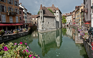 le thiou river at Annecy